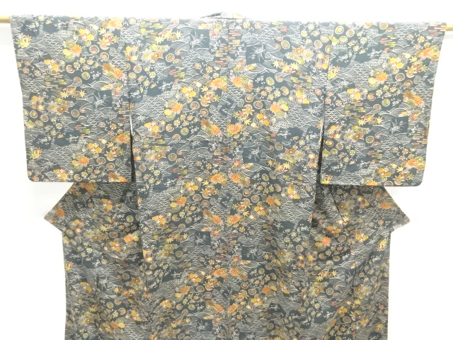  大正ロマン　錦紗花古典柄着物